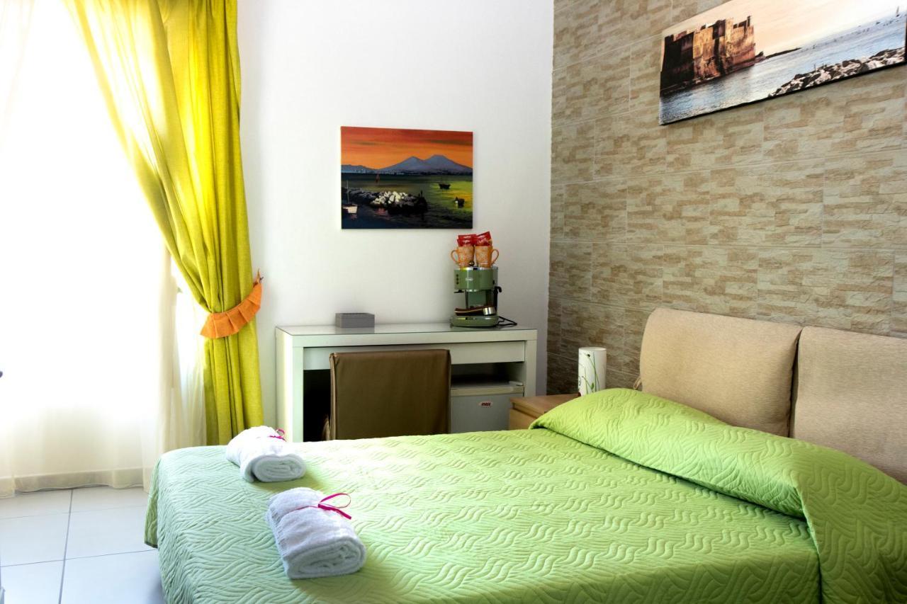 Megaride Santa Lucia Bed & Breakfast Naples Exterior photo