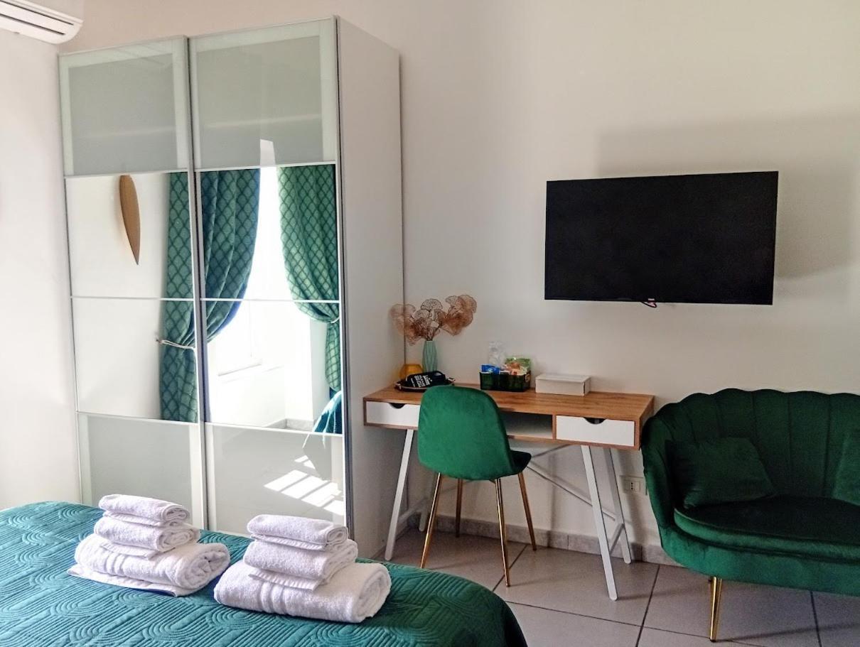 Megaride Santa Lucia Bed & Breakfast Naples Exterior photo