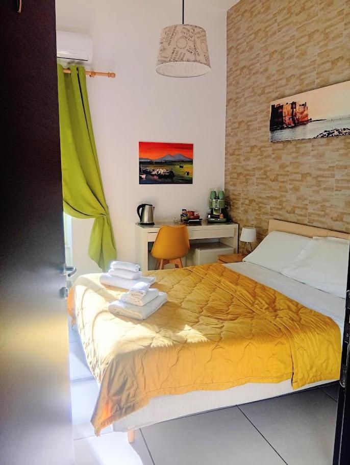 Megaride Santa Lucia Bed & Breakfast Naples Exterior photo