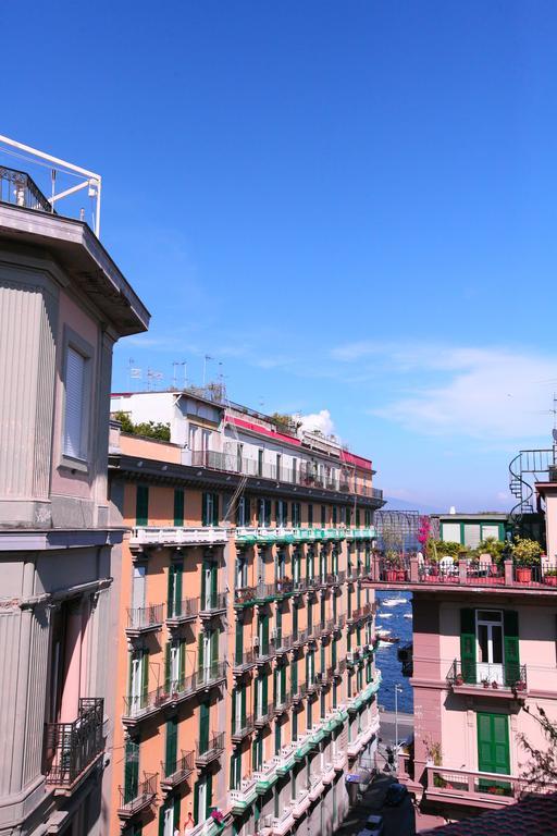 Megaride Santa Lucia Bed & Breakfast Naples Exterior photo