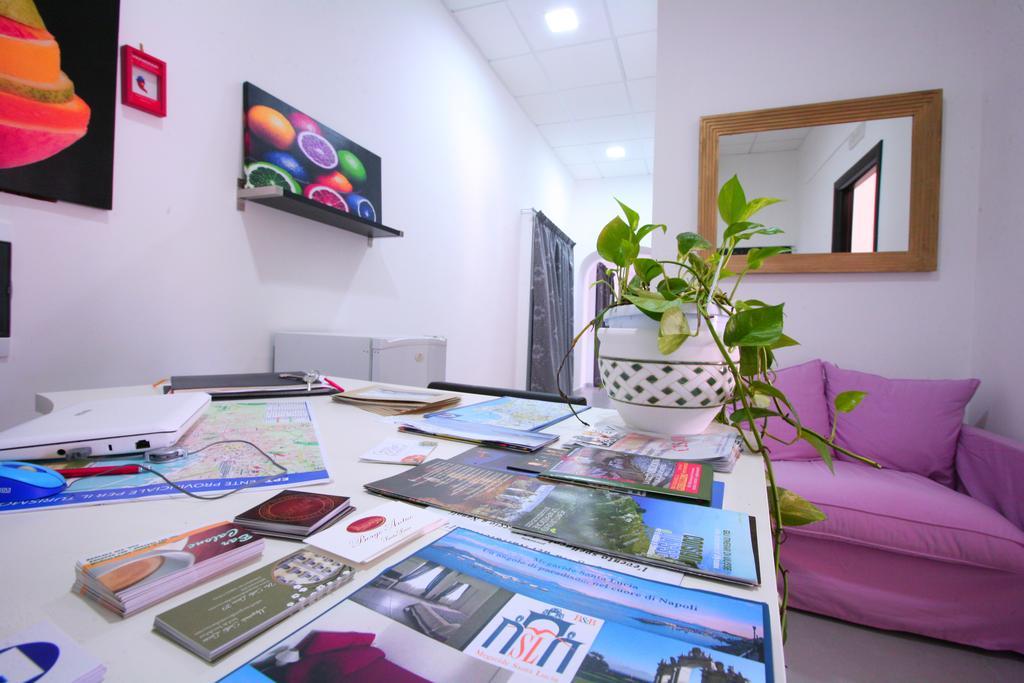Megaride Santa Lucia Bed & Breakfast Naples Exterior photo
