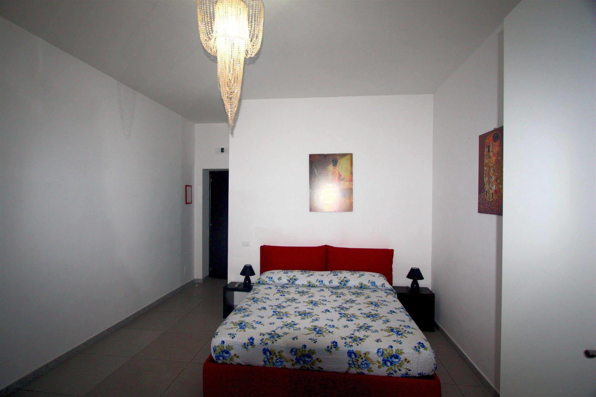 Megaride Santa Lucia Bed & Breakfast Naples Exterior photo